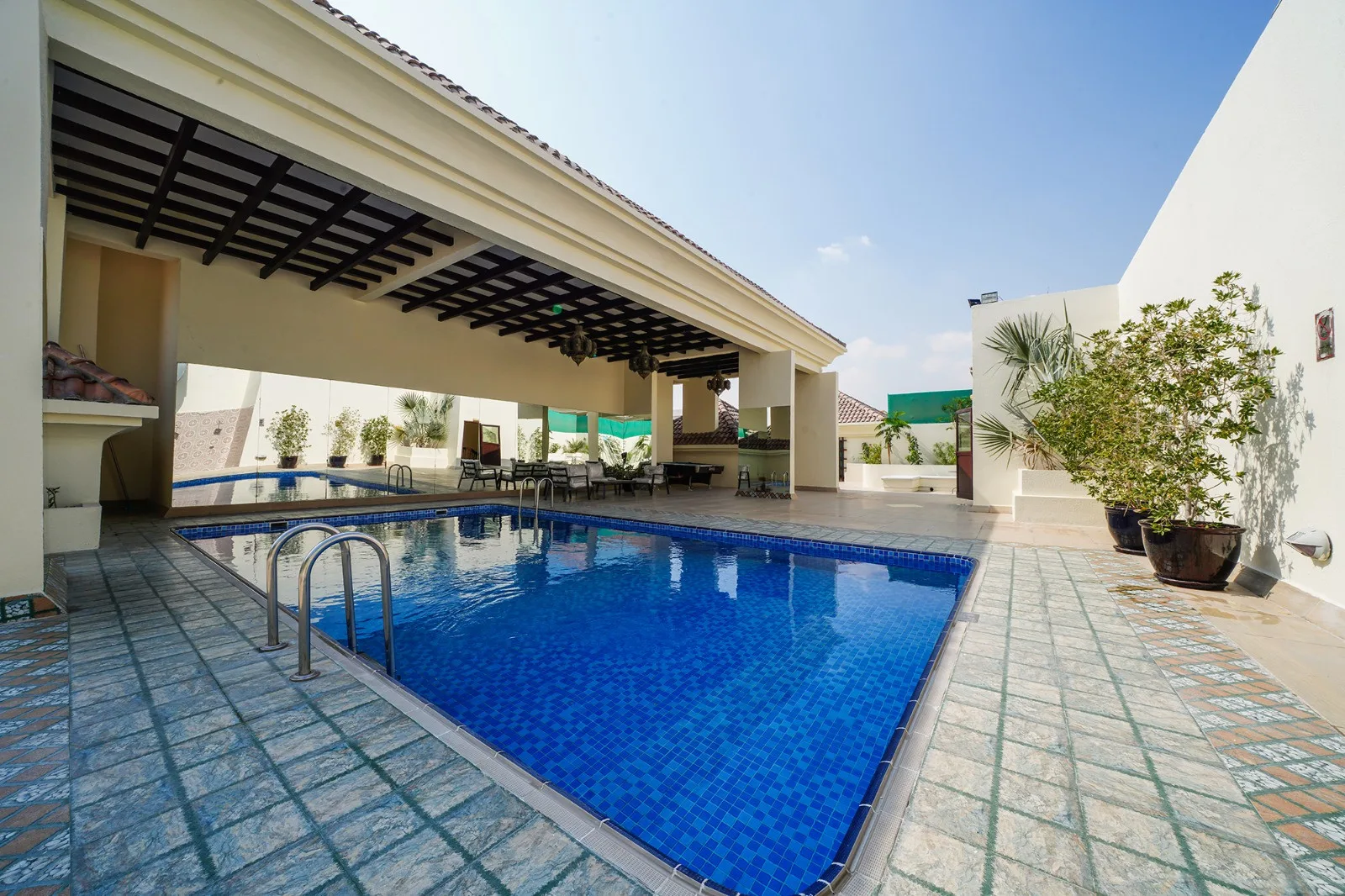 4Direction Residence 1
