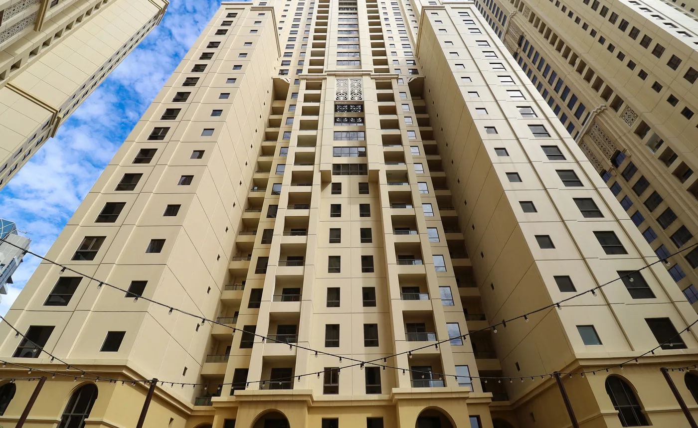 Amwaj 4