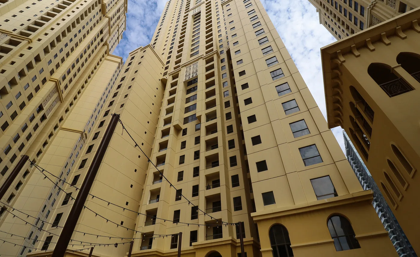Amwaj 4
