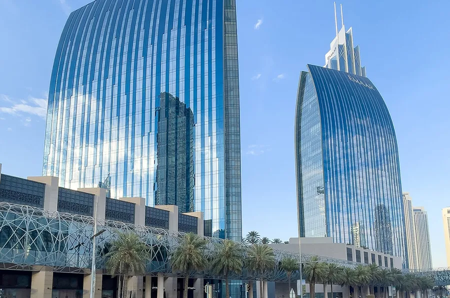 Bd Boulevard Plaza