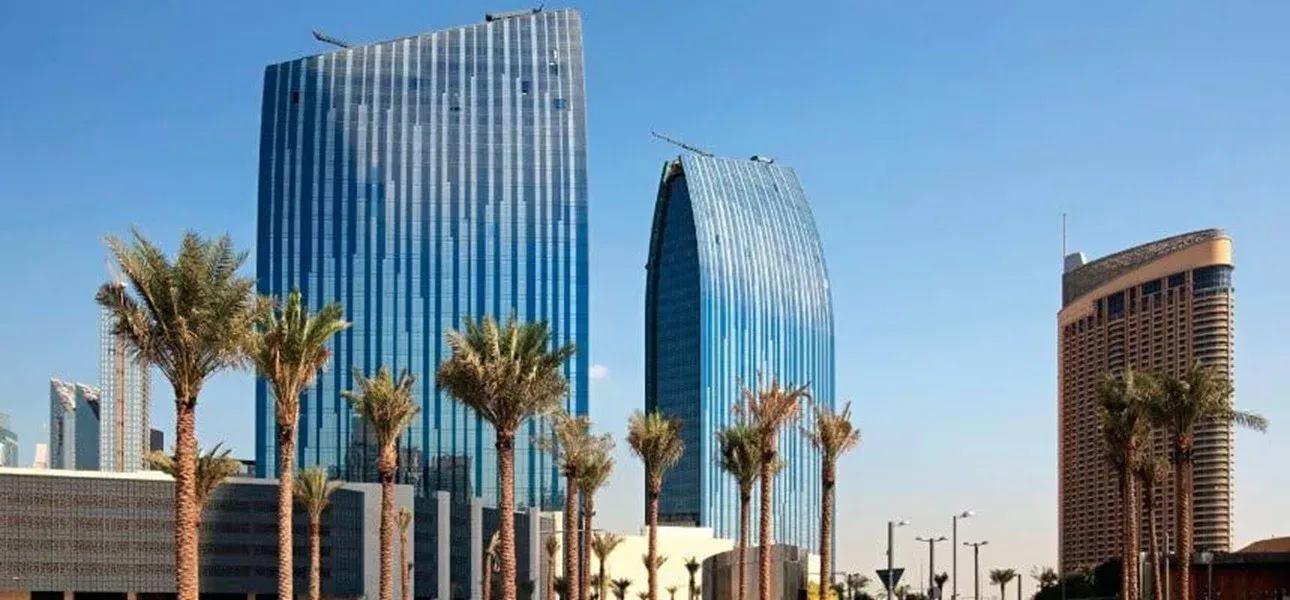 Bd Boulevard Plaza