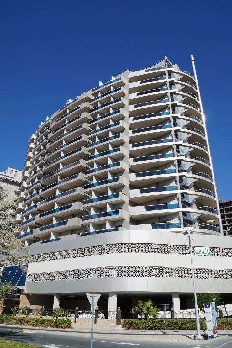 Elite 4 Sports Residence