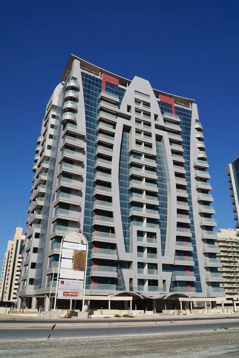 Hub Canal 2 Tower