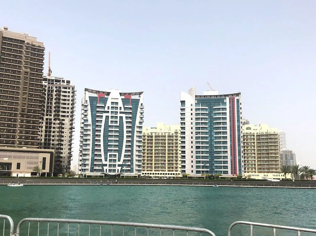 Hub Canal 2 Tower