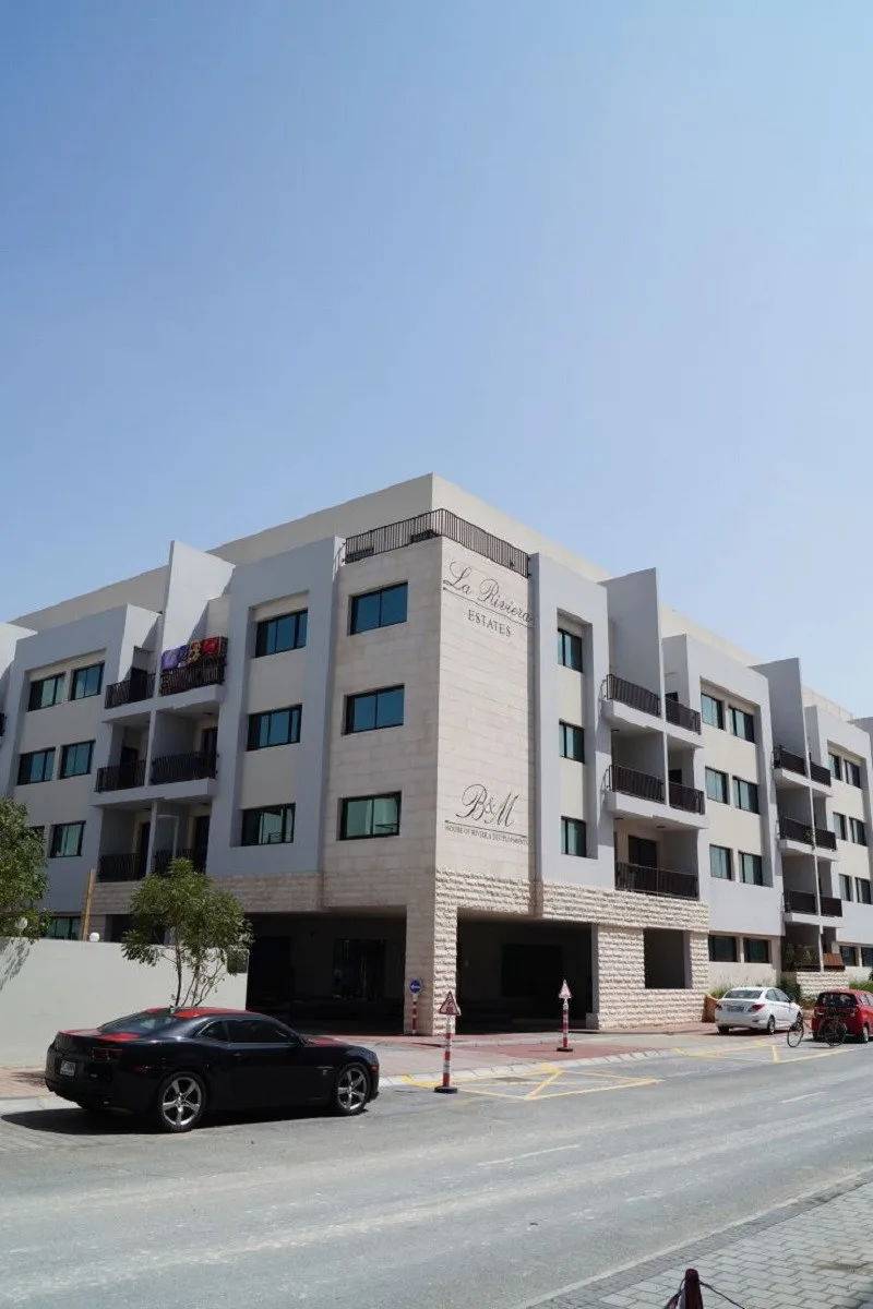 La Riviera Estate