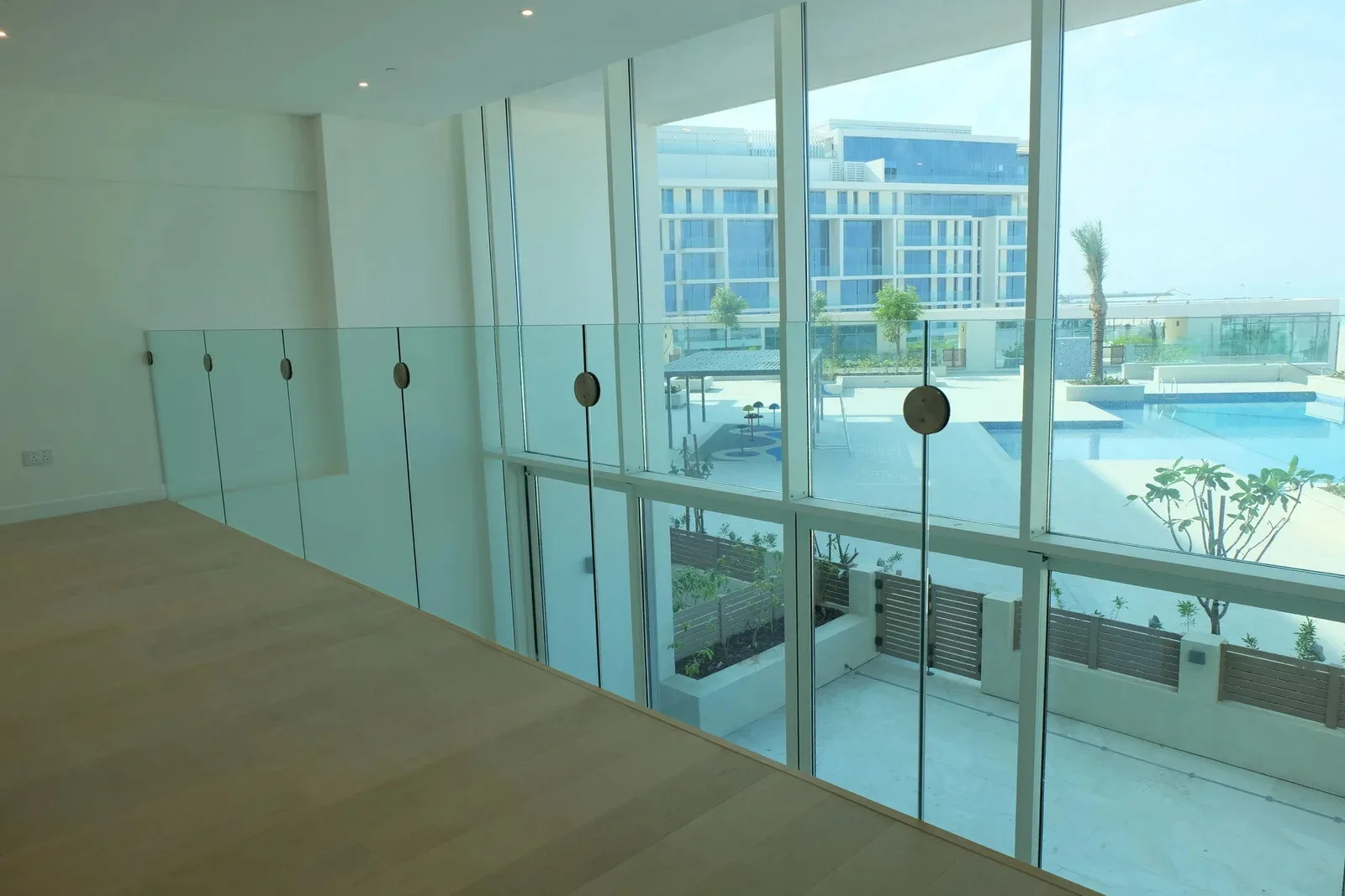 Mamsh Al Saadiyat, Plot 3