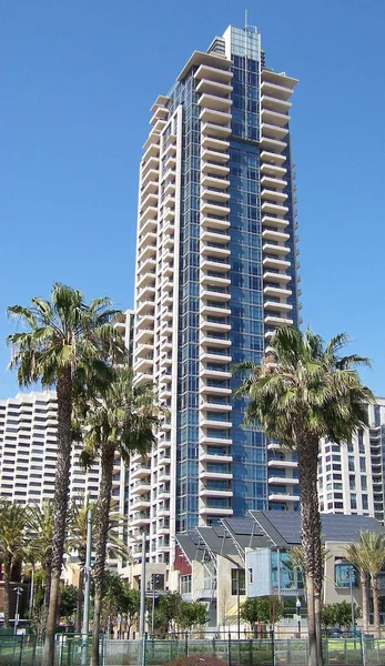 Marina Pinnacle