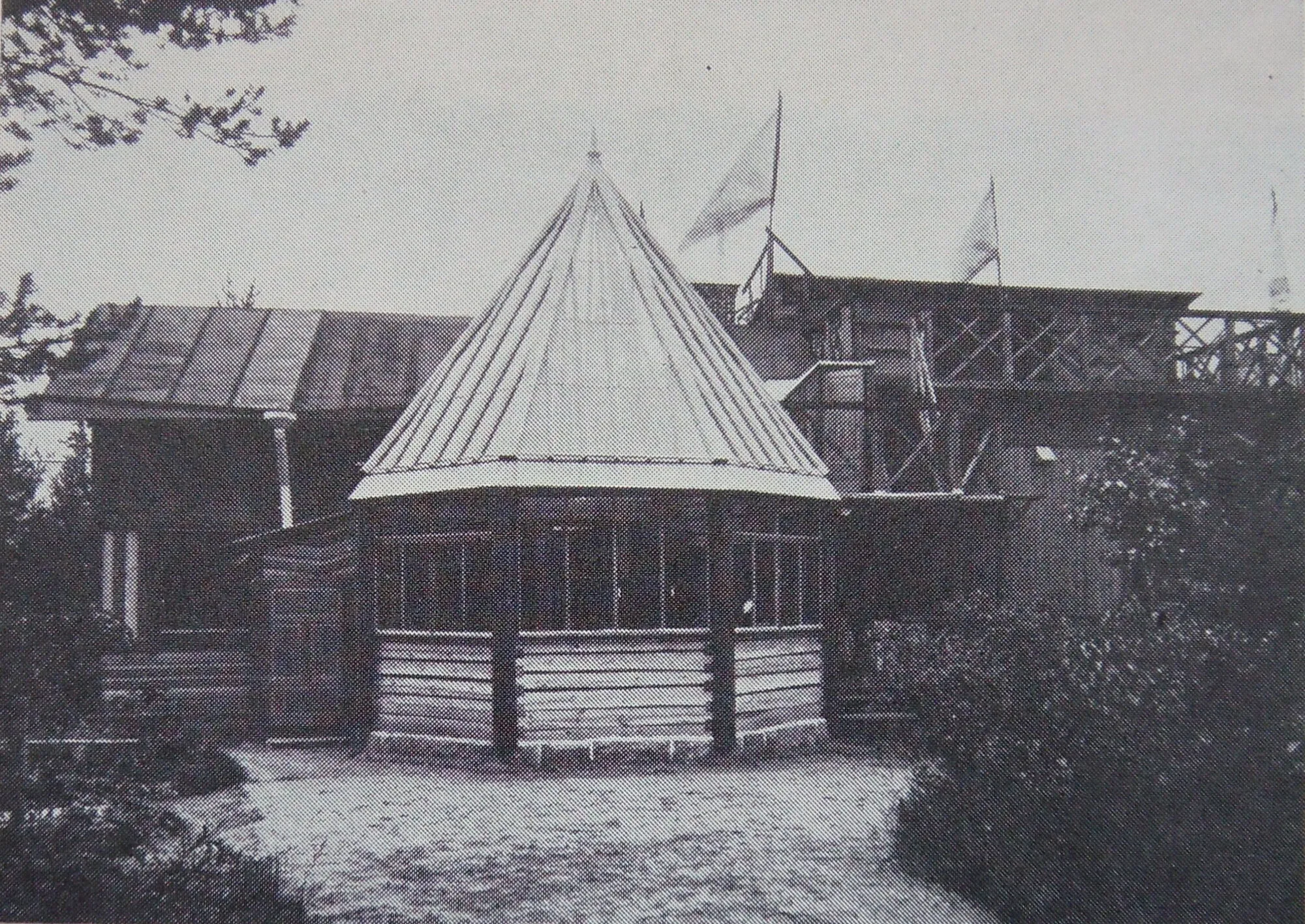 «Пенаты» с северной стороны, 1904 год