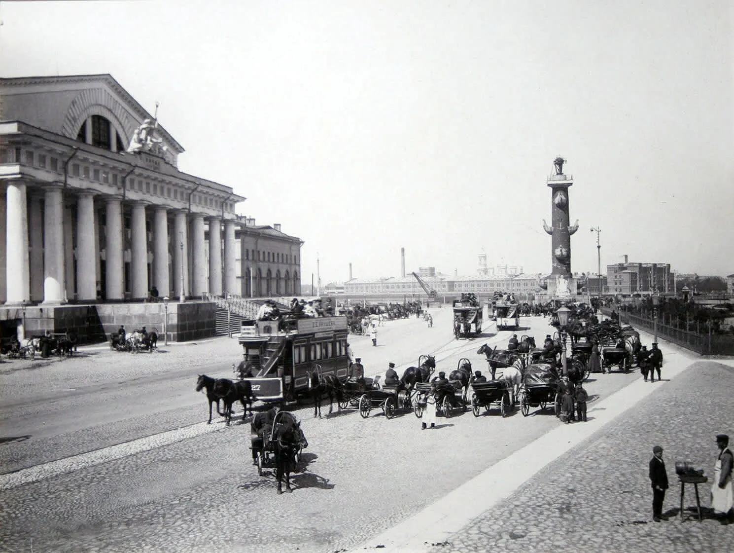 Стрелка Васильевского острова и здание Биржи в 1901–1903 годах