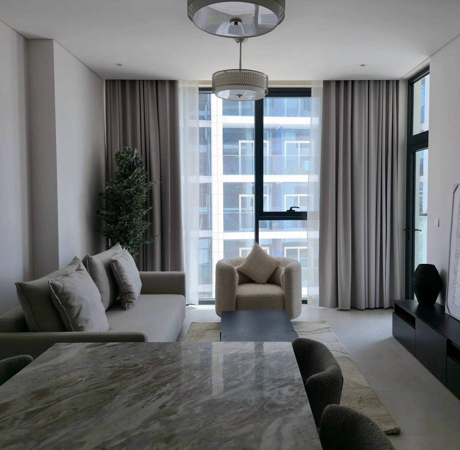 RA1N Residence, Building 1