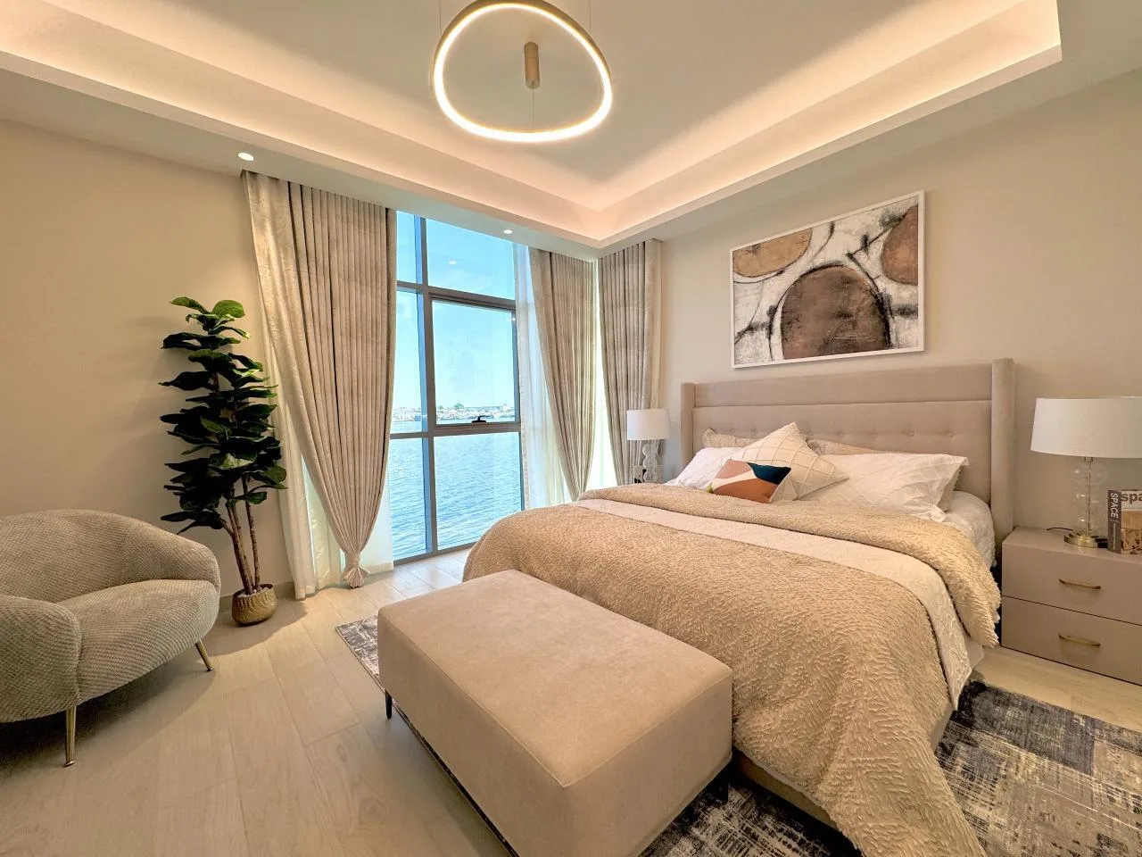 Спальня в квартире Ajman Creek Towers