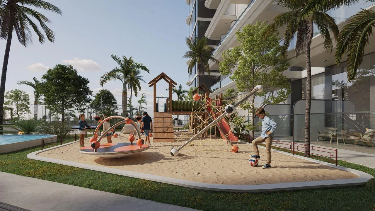 Детская площадка во дворе Omya Residences