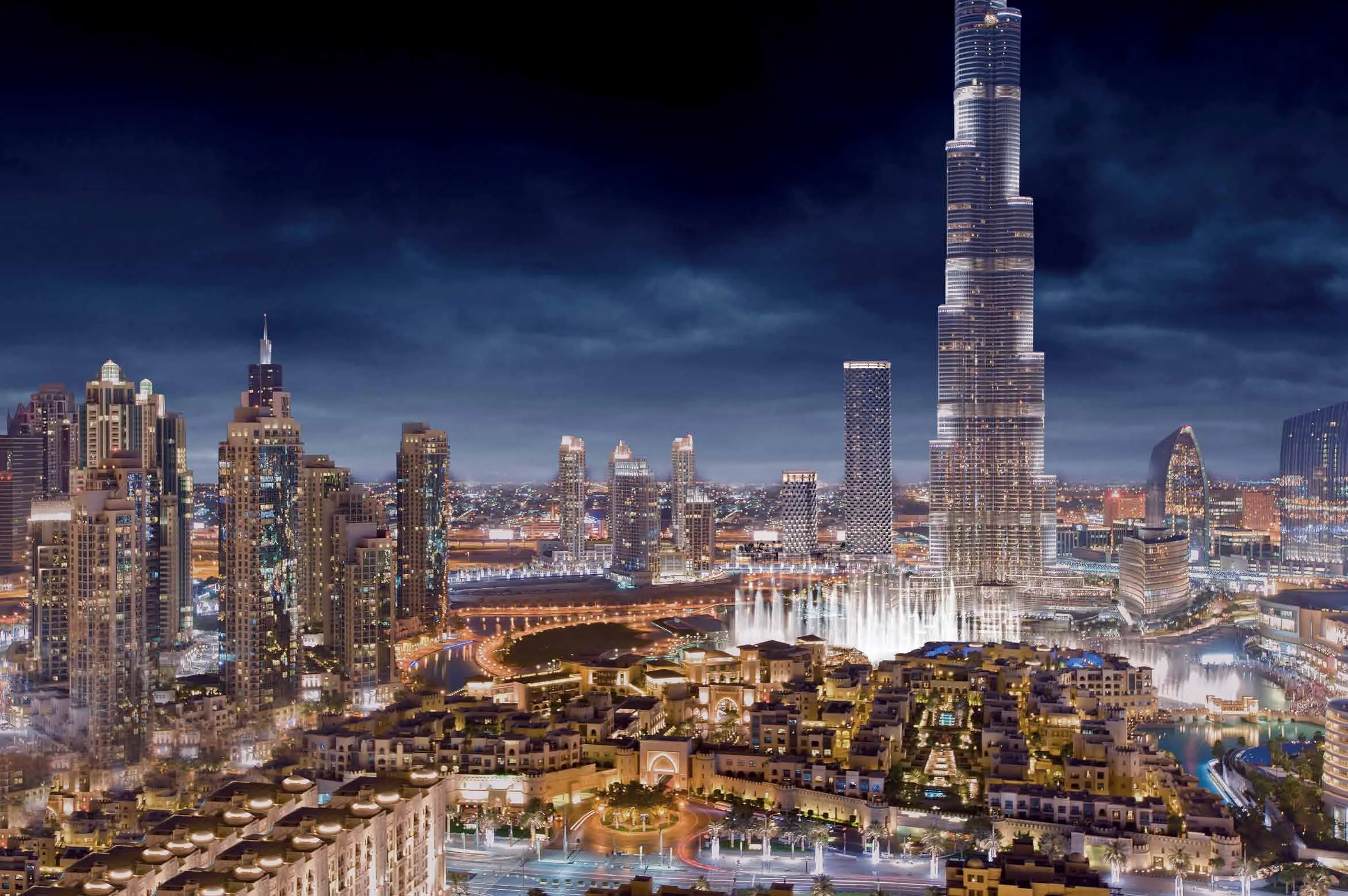Ночной Downtown Dubai с поющим фонтаном
