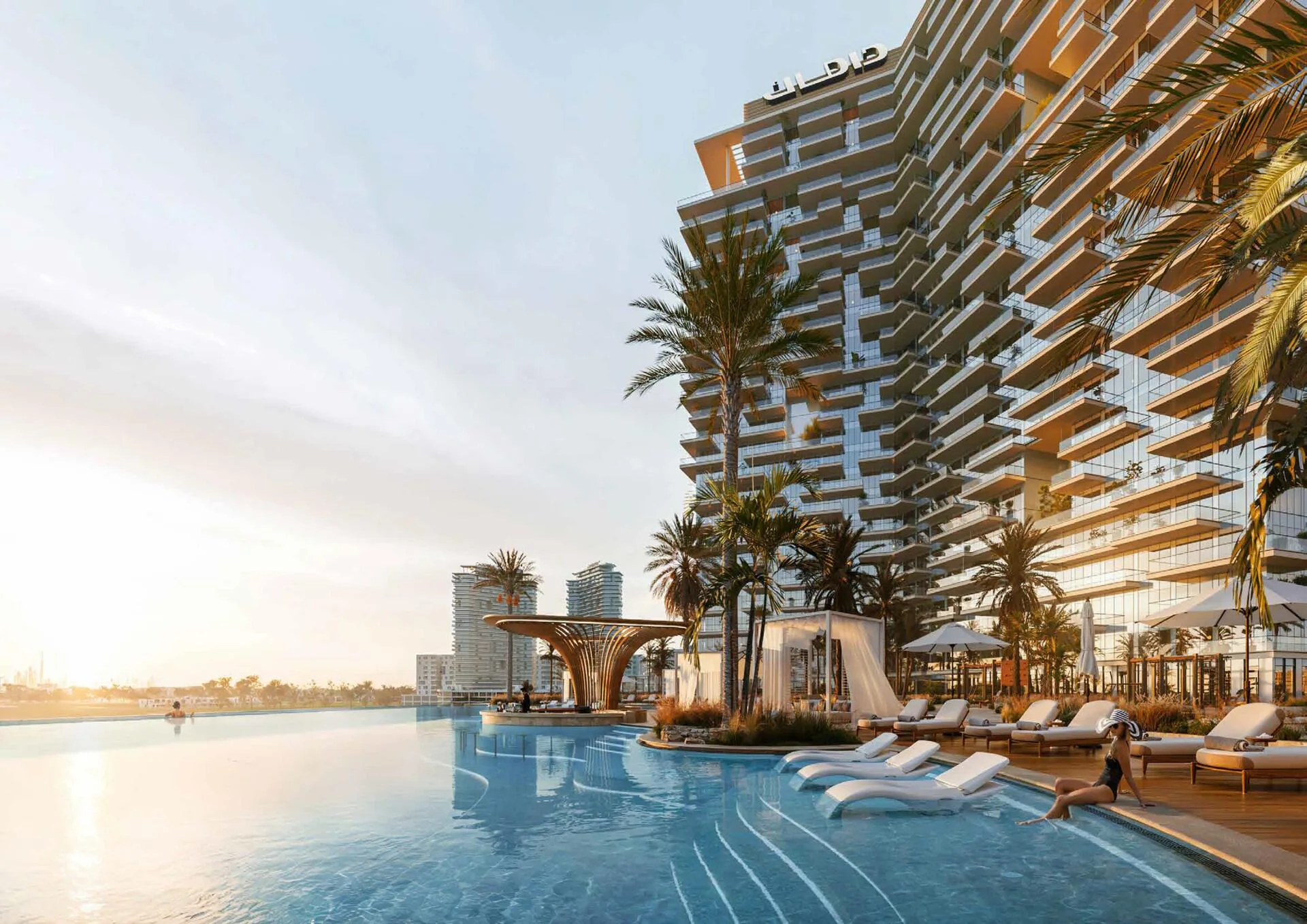 Бассейн органичной формы на подиуме Damac District