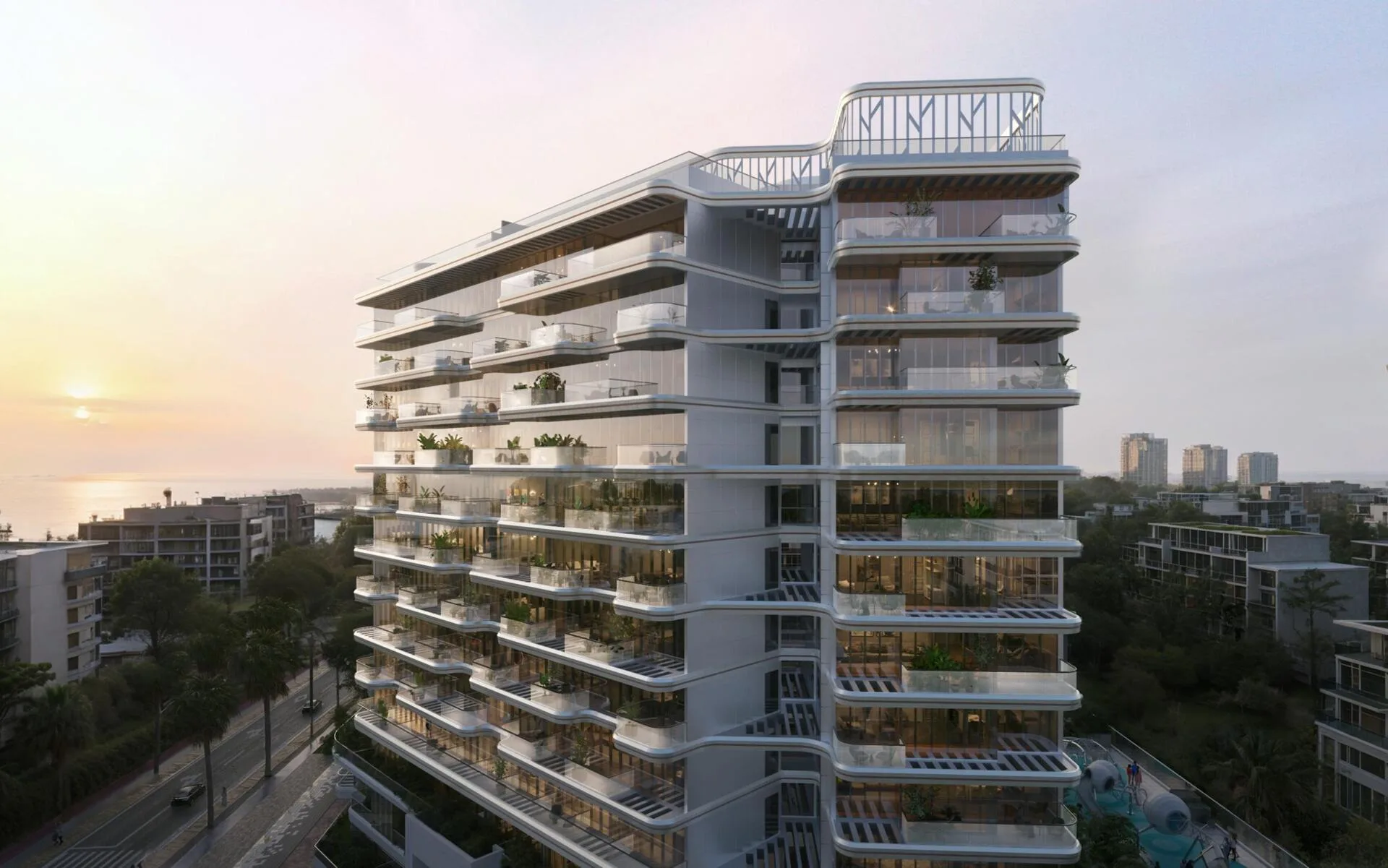 Балконы Dream Life Residence на закате, вид на город