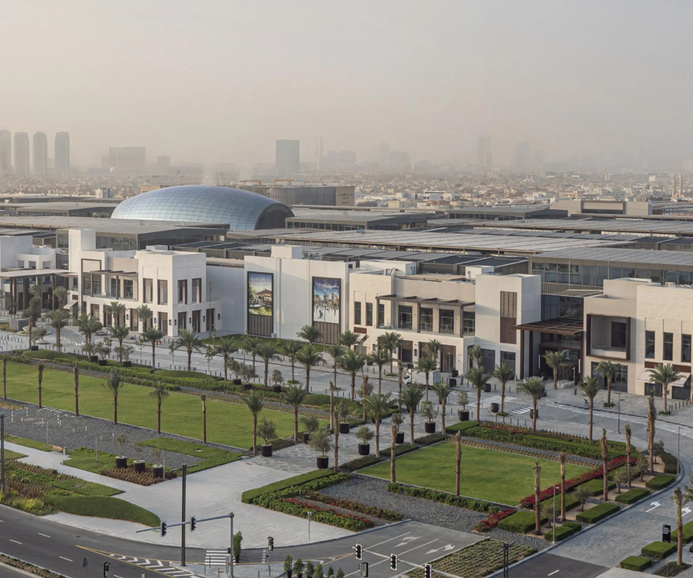 Dubai Hills Mall с высоты