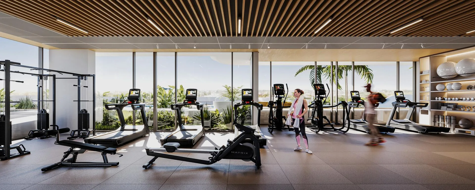 Спортзал Evora Residences с панорамными окнами