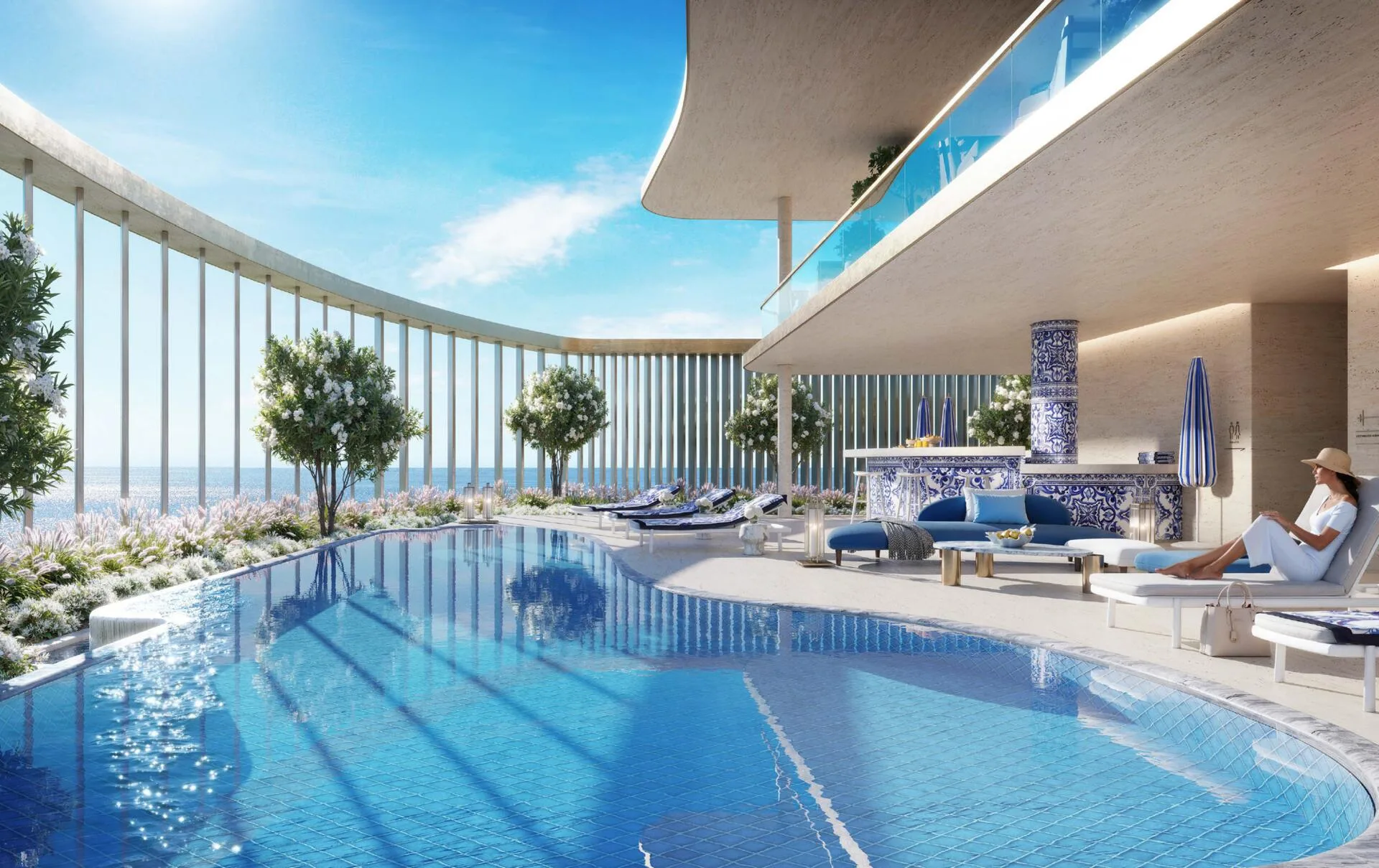 Бассейн на одиннадцатом этаже Isla Private Residences с видом на море