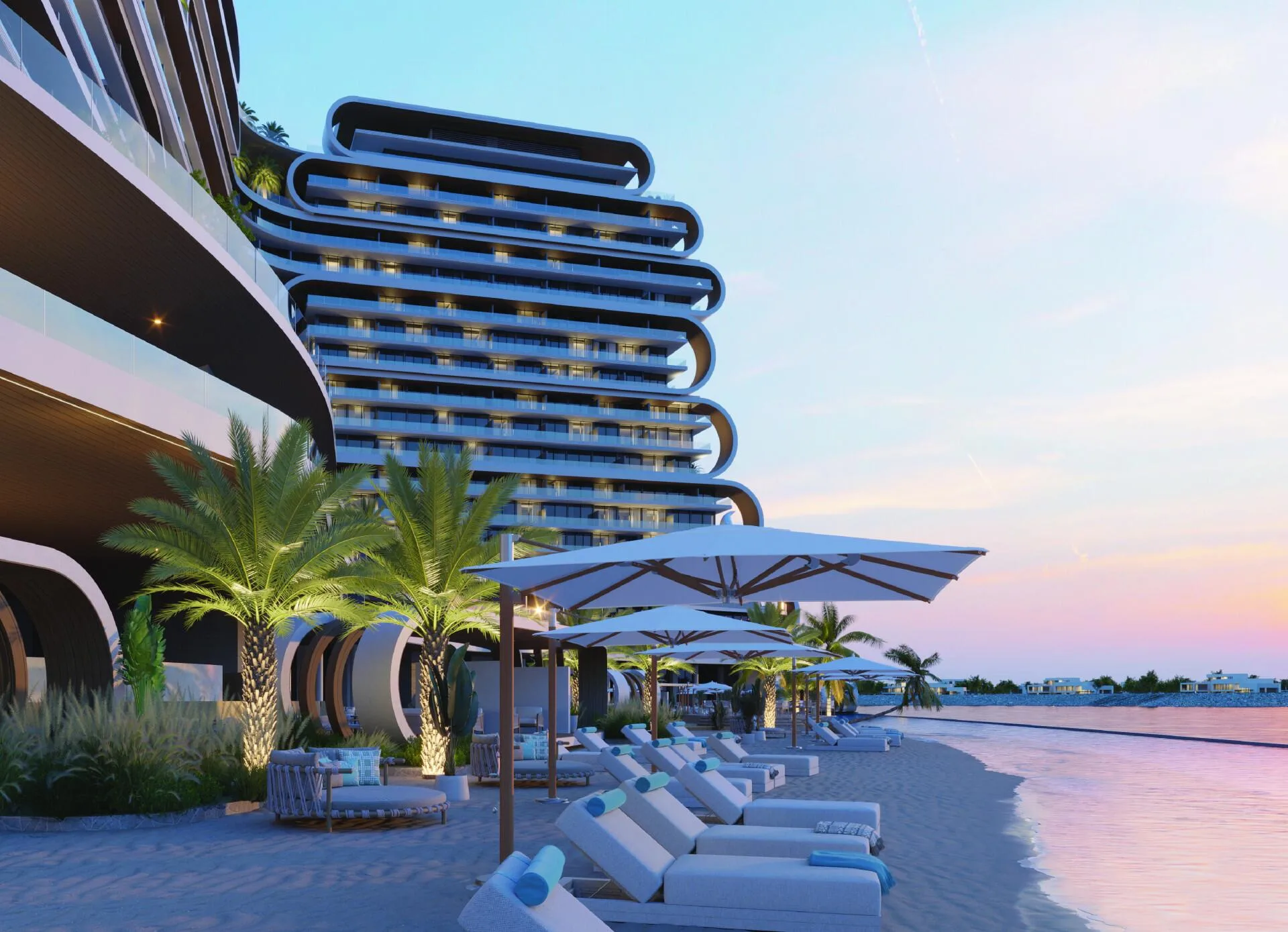 Пляж JW Marriott Residences на закате: шезлонги и зонты у воды