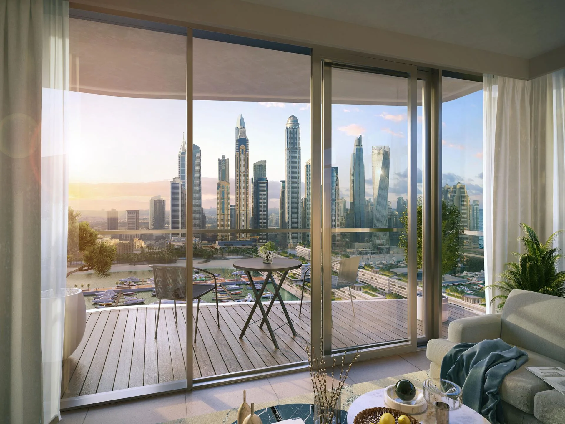 Балкон квартиры Marina Vista: вид на гавань и небоскрёбы