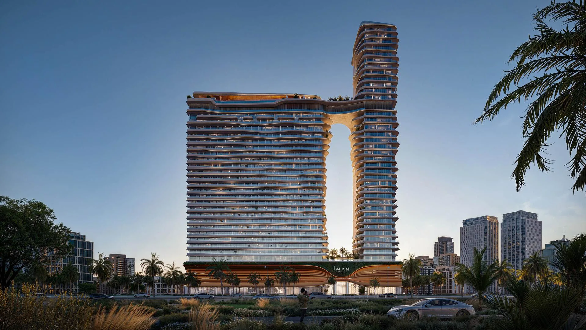 Две башни One Sky Park, соединённые мостом наверху