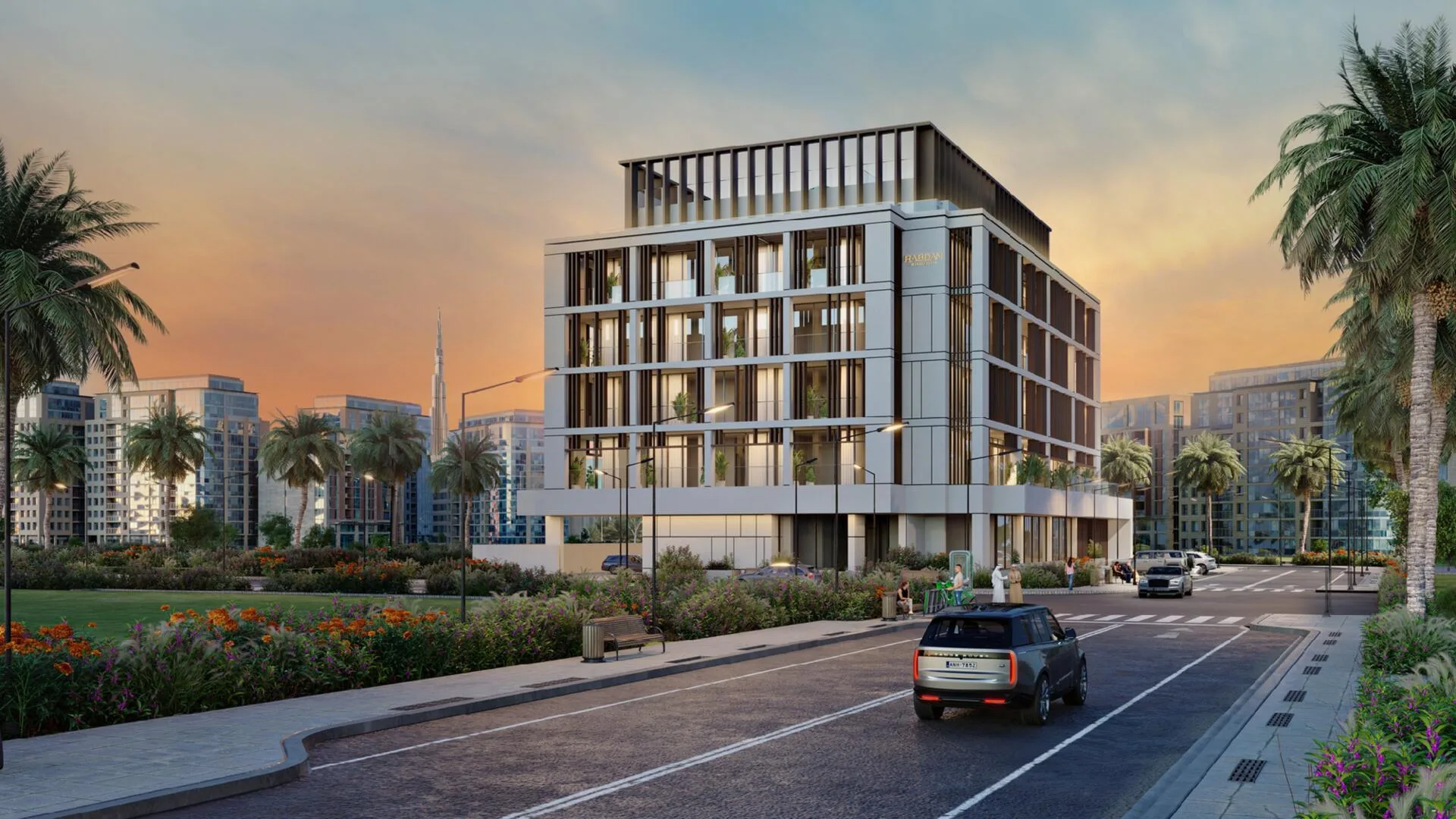 Rabdan Square на закате, за домом Бурдж-Халифа