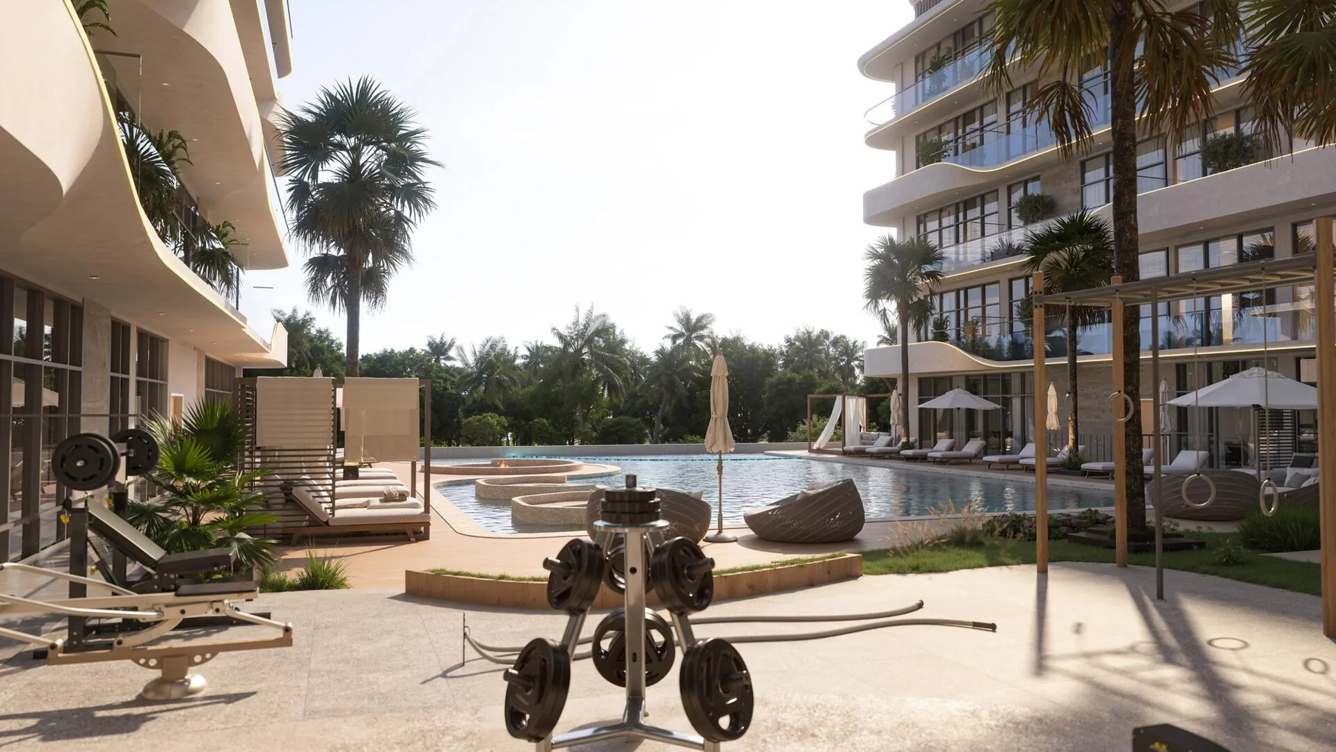 Открытая площадка с тренажёрами у бассейна Samana Hills South 3