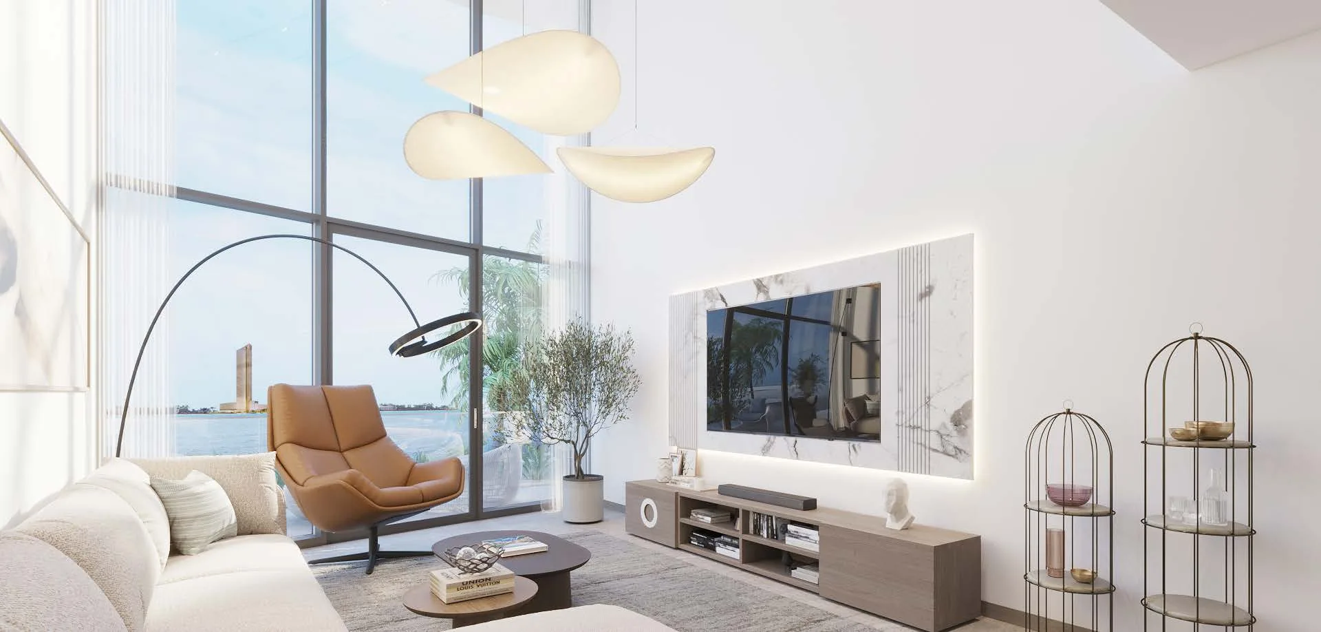 Гостиная Sky Lofts с высоким окном на воду