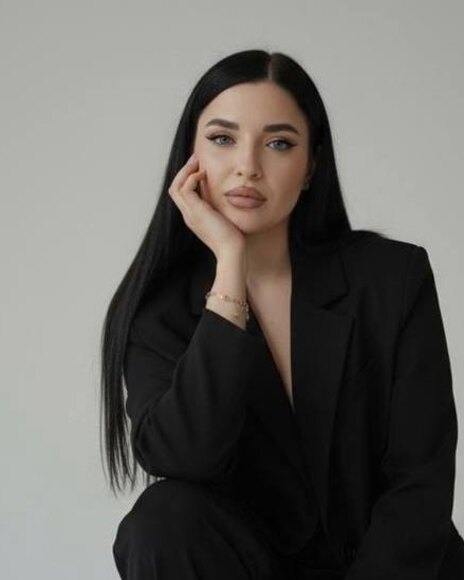 Карина Емелина, hr